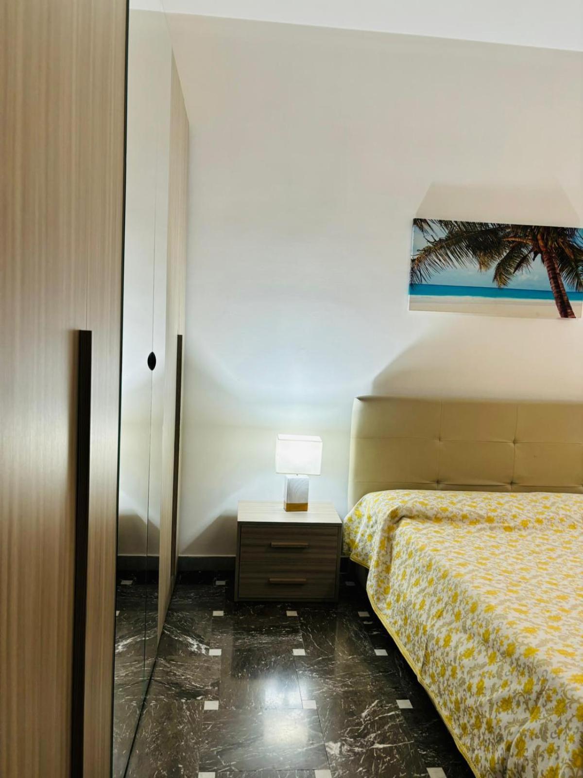 Matthias Central Rooms And Accomodation Бари Екстериор снимка