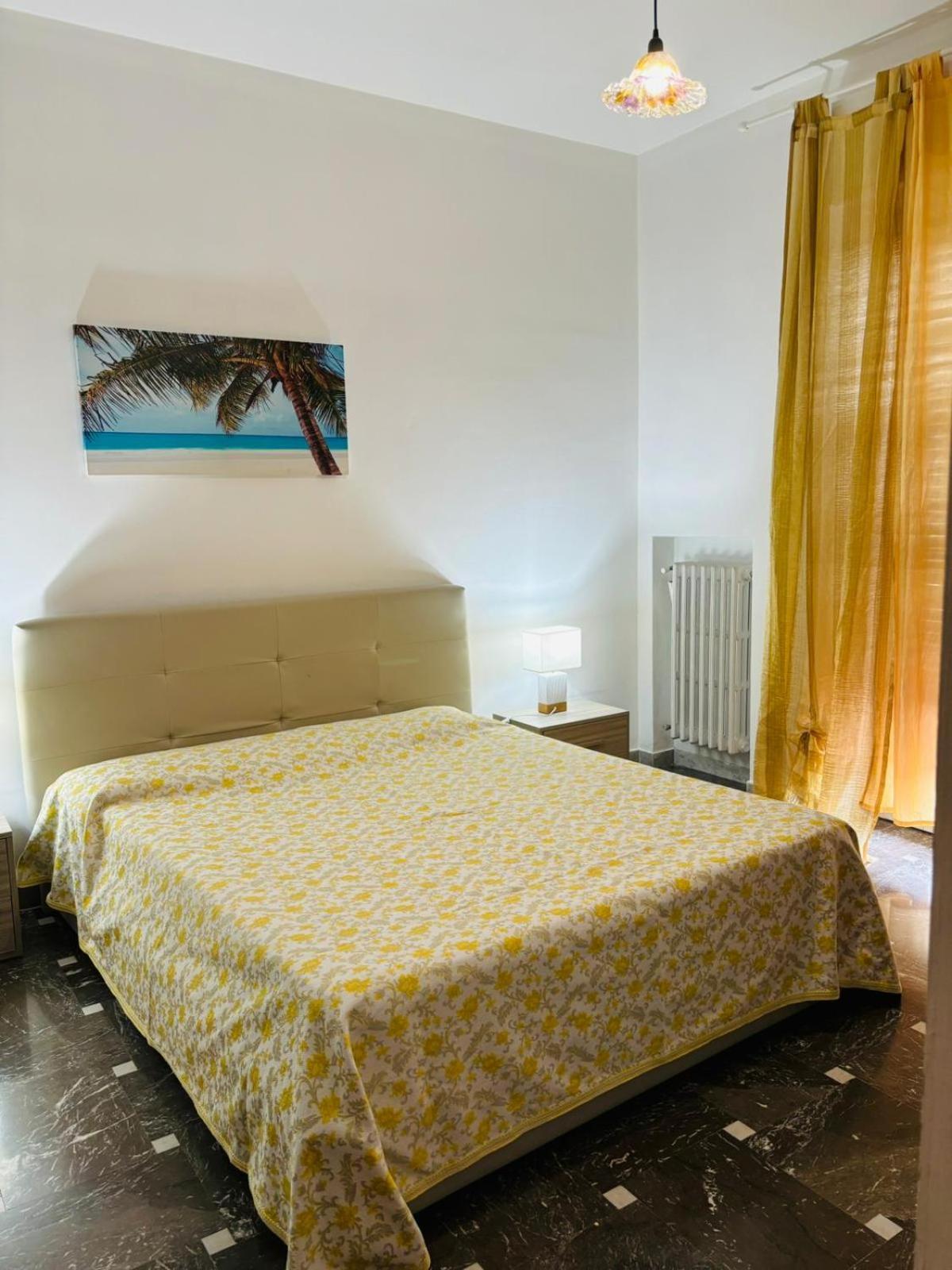 Matthias Central Rooms And Accomodation Бари Екстериор снимка