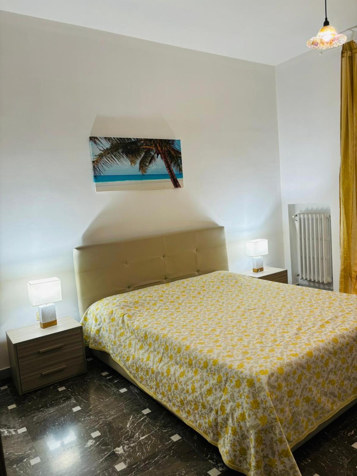 Matthias Central Rooms And Accomodation Бари Екстериор снимка