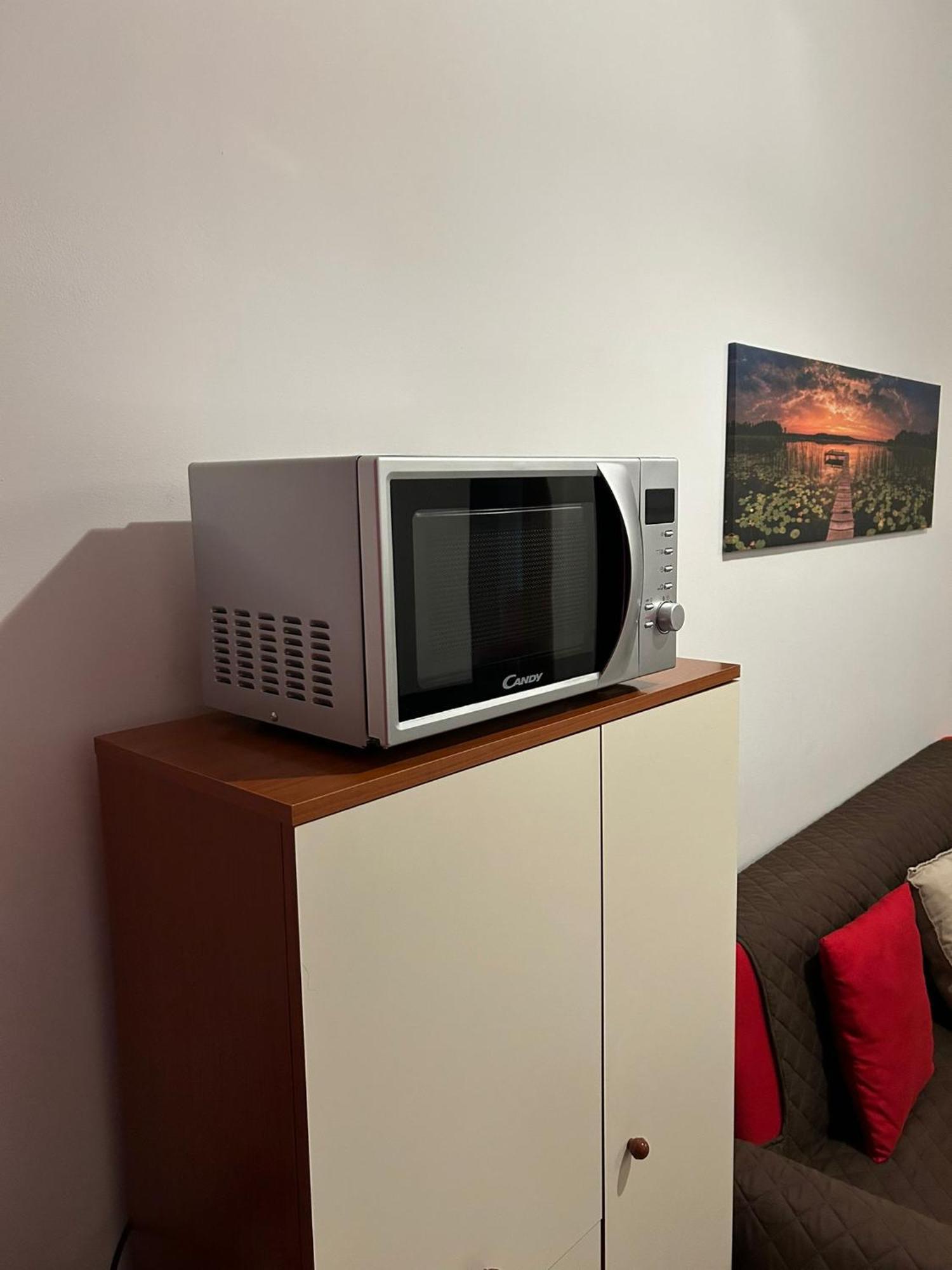Matthias Central Rooms And Accomodation Бари Екстериор снимка